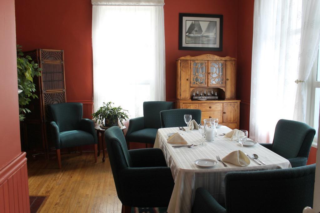 Kennedy Inn St. Andrews By The Sea Exteriör bild