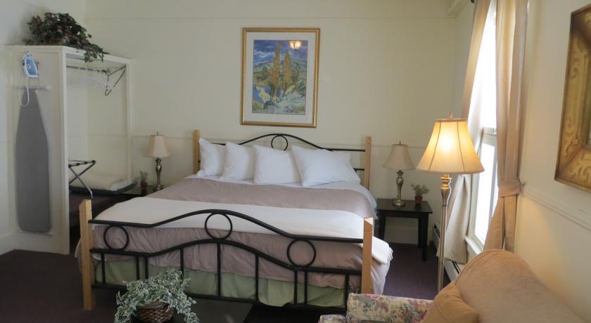 Kennedy Inn St. Andrews By The Sea Rum bild